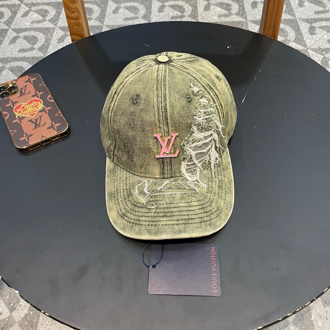 Louis Vuitton Caps